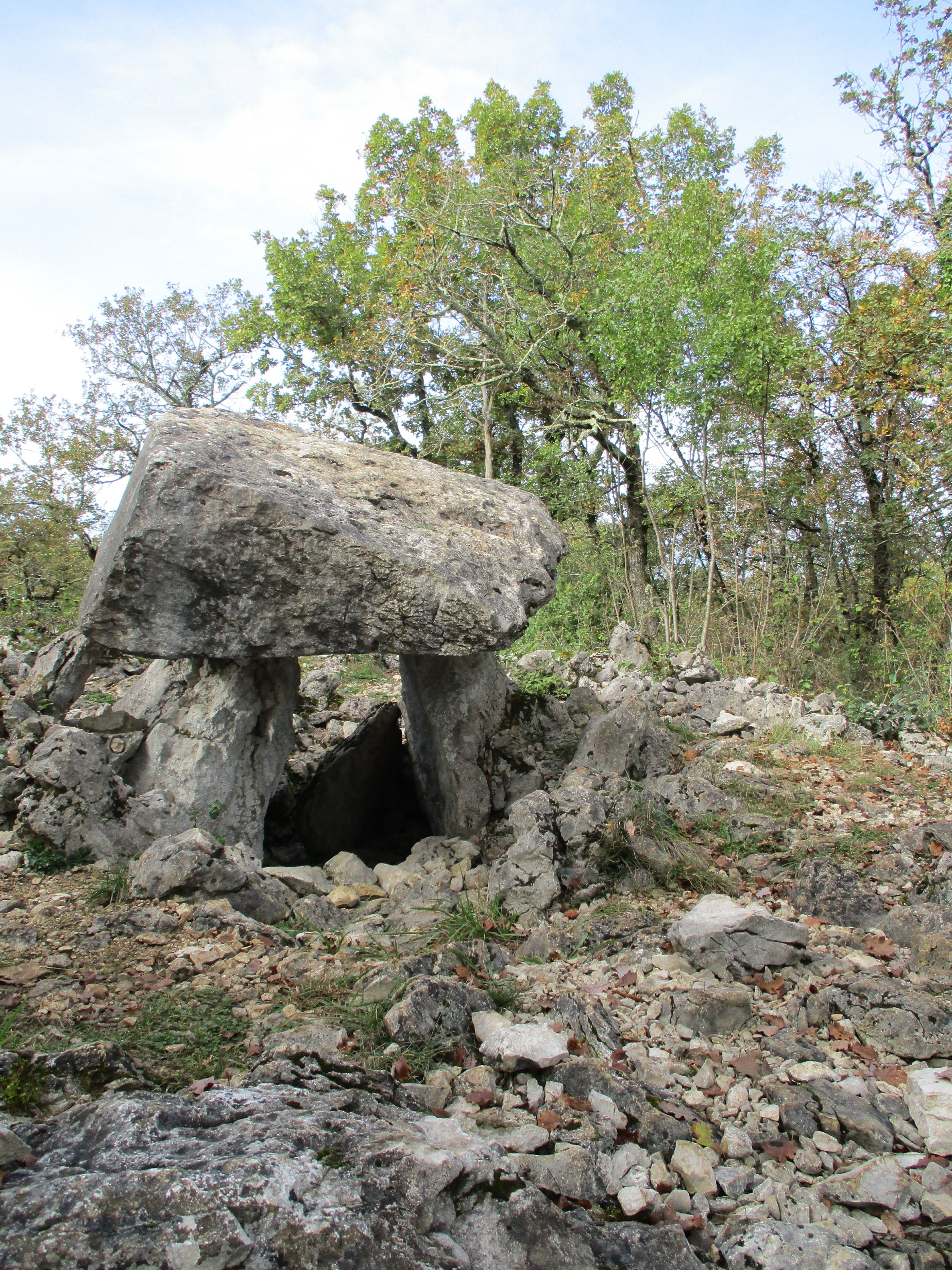 Les trois dolmens